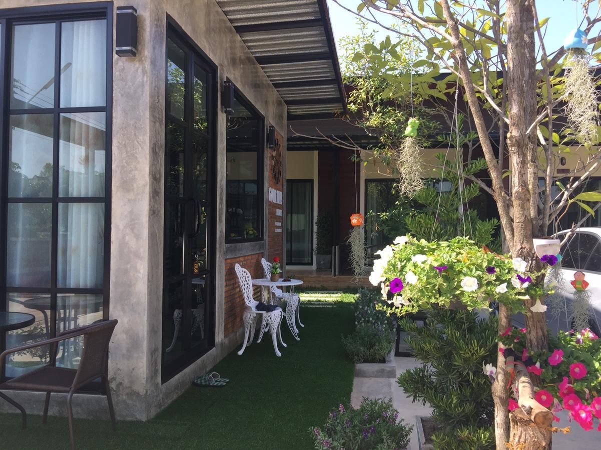 Goodtime Resort Chiangrai Чианграй Экстерьер фото